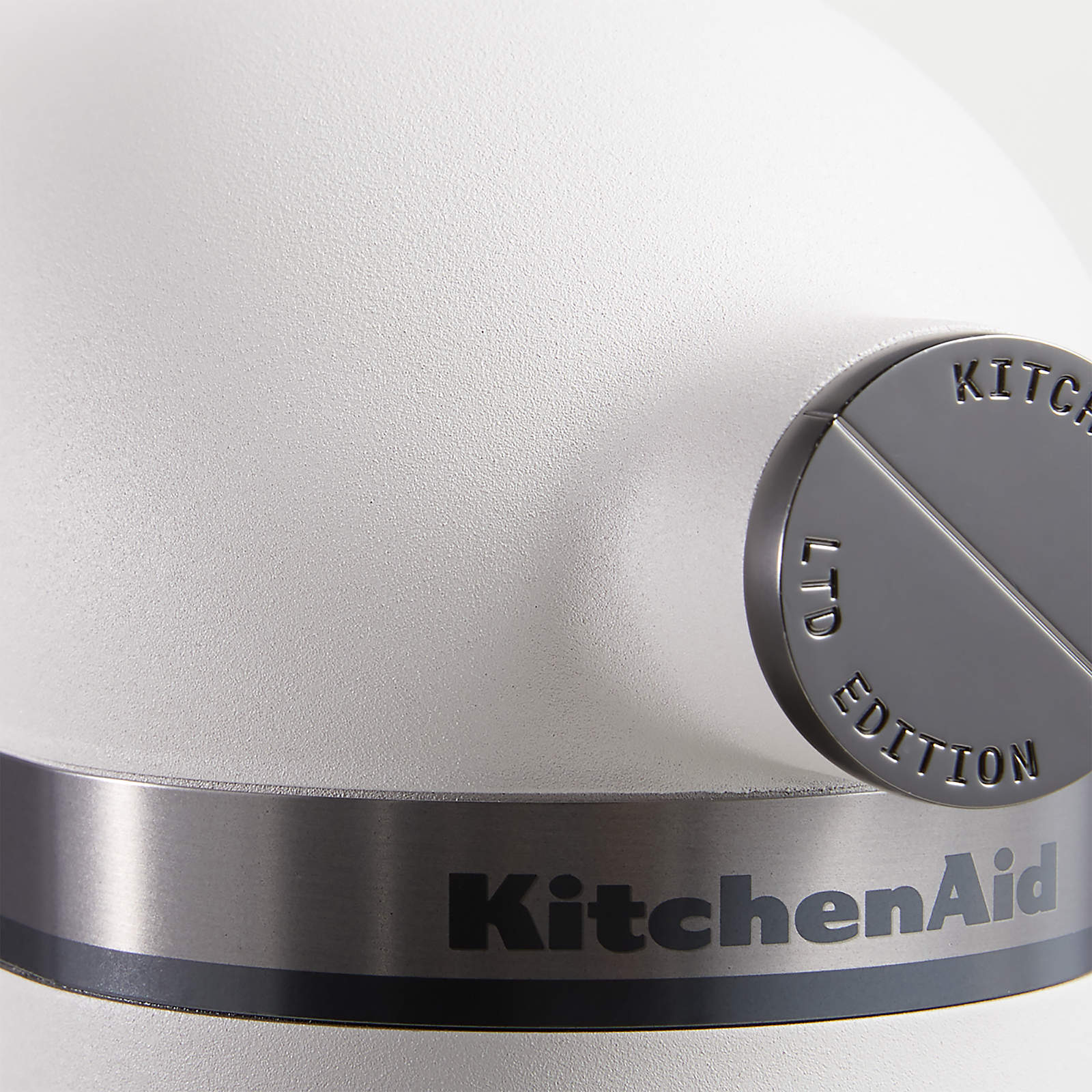 KitchenAid Artisan Series Limited-Edition Light & Shadow White 5